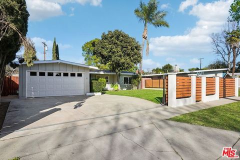 17845 Stagg Street Reseda CA 91335