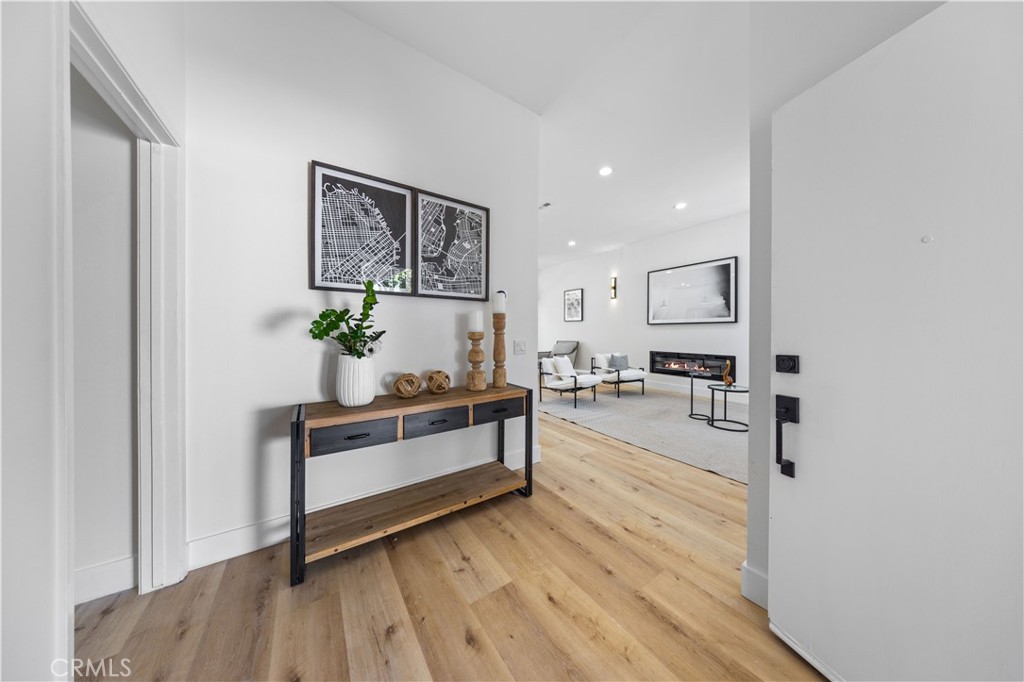 Properties 1 33 mann Street