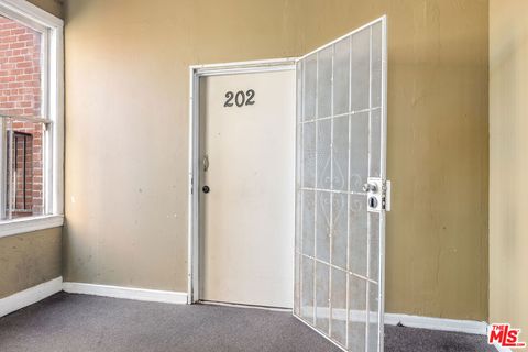 Photo of 256 W Florence Avenue #202, Los Angeles, CA 90003 (MLS # 26657137)