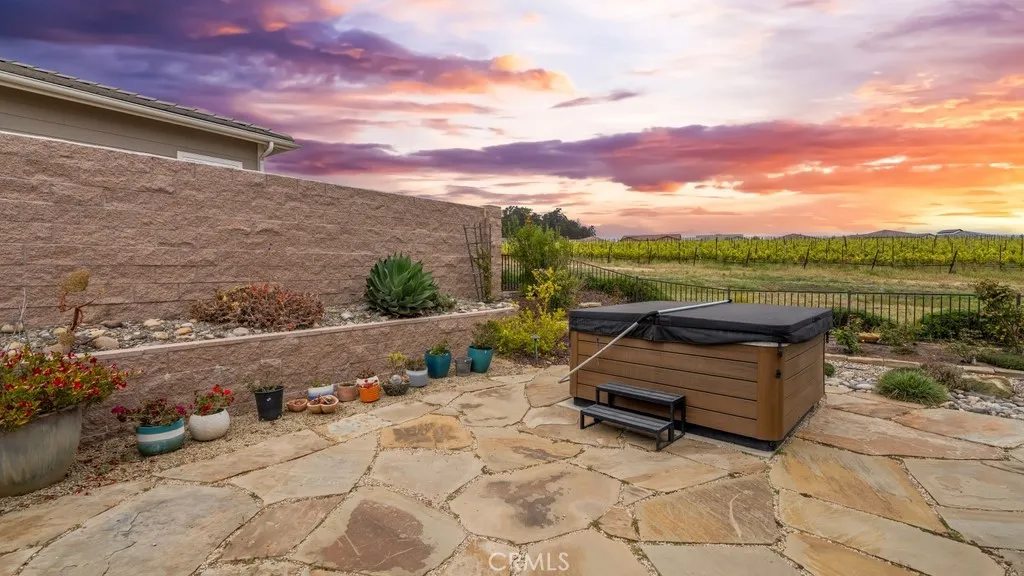 Nipomo, California 93444, United States, 3 Bedrooms Bedrooms, ,4 BathroomsBathrooms,Residential,Active,130300