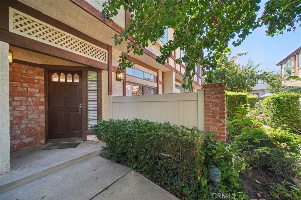 22525 Sherman Way 403