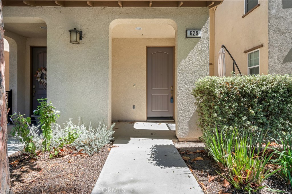 Welcome home!! This gorgeous townhouse is nestled in the lovely, family-friendly RiverPark community located in beautiful Oxnard. Bright & open floor plan with 3 bedrooms, 2.5 bathrooms with 1816 sf of living space. Home features tile floors, custom window coverings throughout, custom paint, recessed lighting, and ceiling fans in most of the rooms. Gourmet kitchen has granite counter-tops, custom backsplash, stainless steel appliances, dishwasher, a built-in microwave, large breakfast bar & dark wood-like cabinets. Master suite features walk-in closet, dual sinks, deep bathtub, a walk-In shower, and an extra sitting area perfect for an office or nursery. The peaceful patio area is perfect for enjoying morning coffee, a weekend BBQ with friends and any time in between! Other features Include laundry room upstairs, tankless water heater, and 2 car garage with direct access. Conveniently located by The Collection shopping center which offers an outdoor lifestyle that features shopping, entertainment, restaurants, a sixteen-screen cinema, parks, and schools. Only just minutes away drive to the beach. Easy 101 Freeway access. This beautiful home is ready for a new owner to call home!