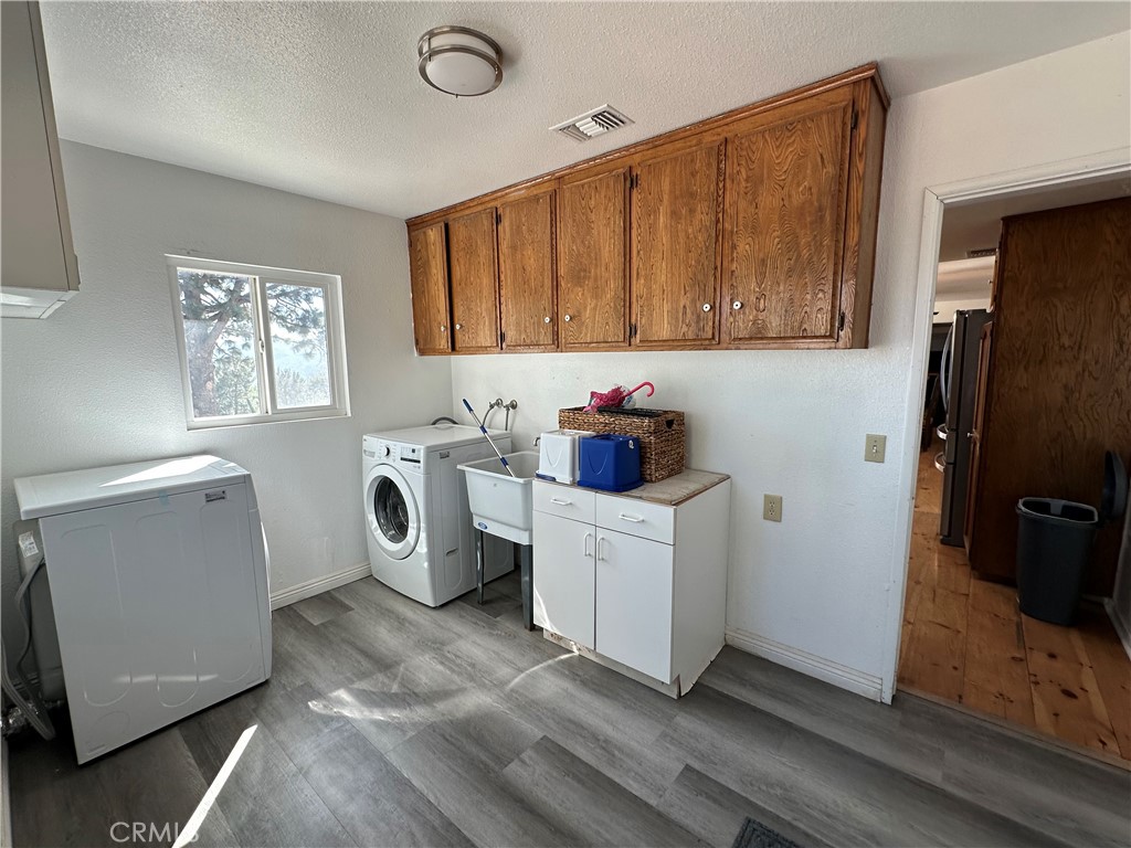 575 Greenwood Avenue