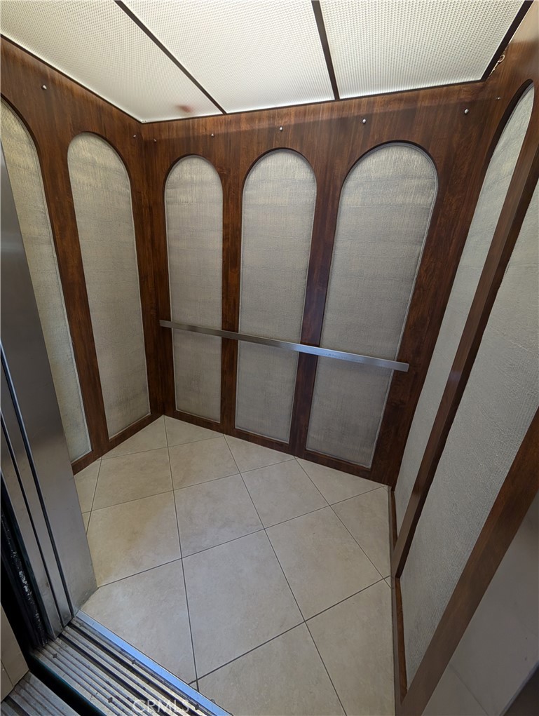 Alamitos Heights (AH) - Residential