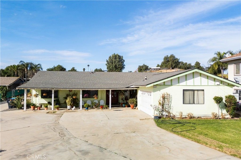 Photo of 2160 Temescal Avenue, Norco, CA 92860 (MLS # CV26028937)