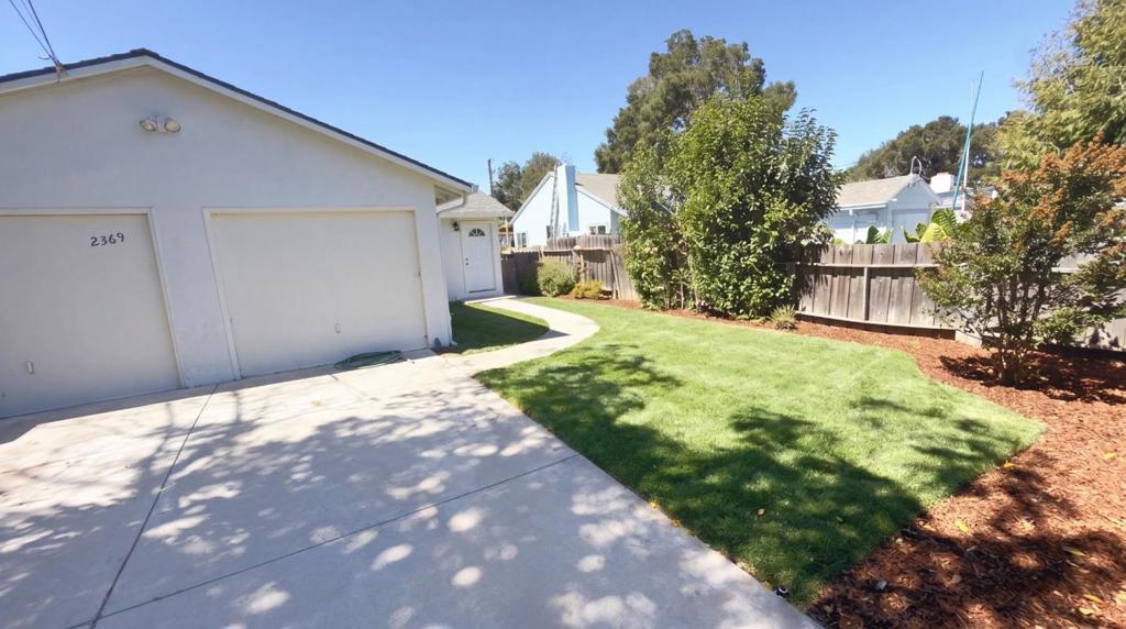 2369 Oakwood Drive