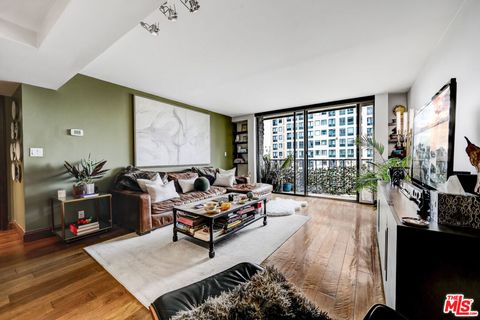 Photo of 10535 Wilshire Boulevard #712, Los Angeles, CA 90024 (MLS # 26836315)