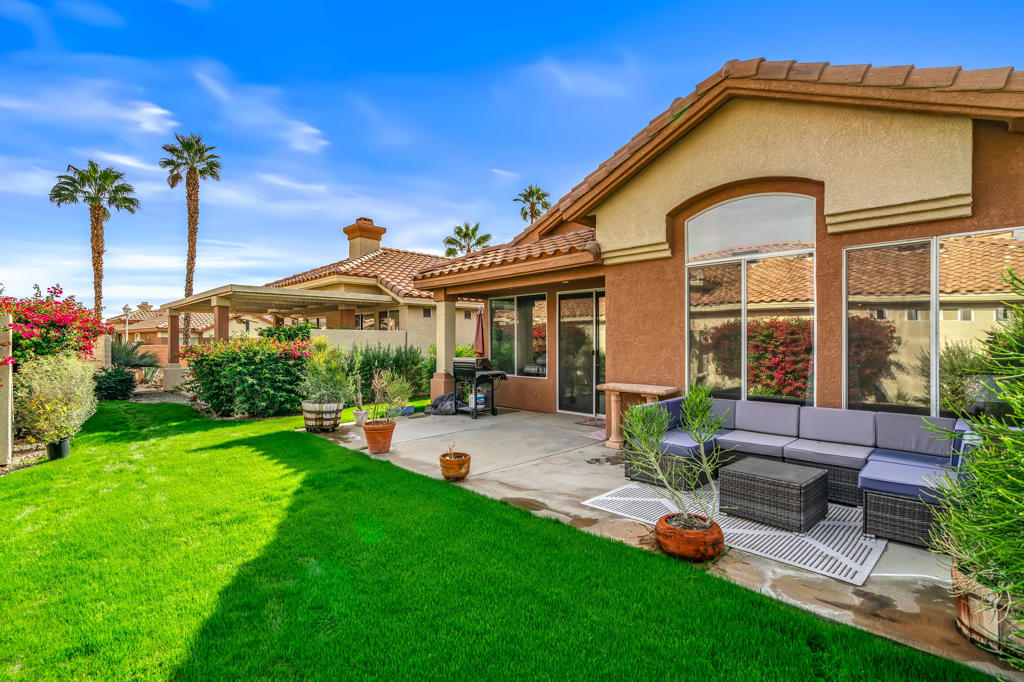 Oasis Country Club - Residential