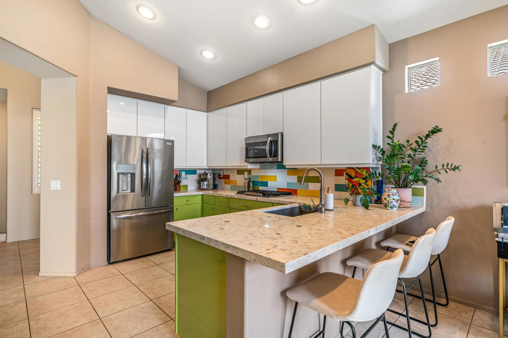 Oasis Country Club - Residential