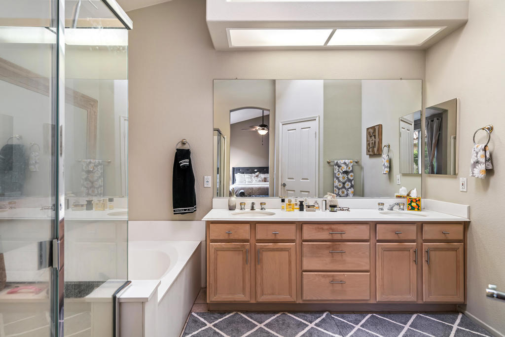 Oasis Country Club - Residential