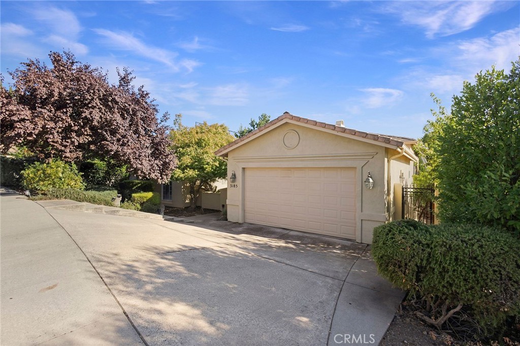 3185 Via Casita Place