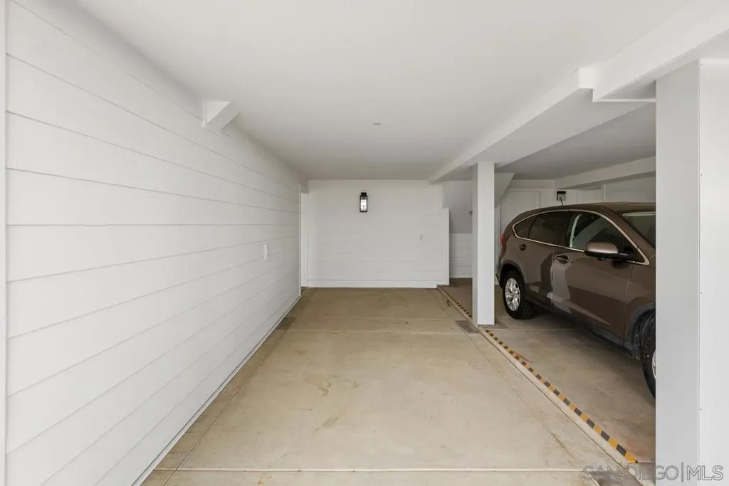 Coronado, California 92118, United States, 3 Bedrooms Bedrooms, ,3 BathroomsBathrooms,Residential,Active,221915