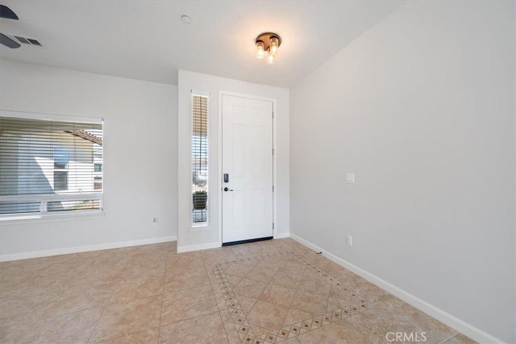 3415 Lakeside Village Drive
