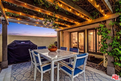 Tiny photo for 1161 E Alejo Road, Palm Springs, CA 92262 (MLS # 26104563)