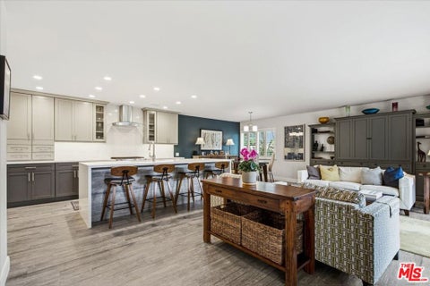 Tiny photo for 1161 E Alejo Road, Palm Springs, CA 92262 (MLS # 26104563)