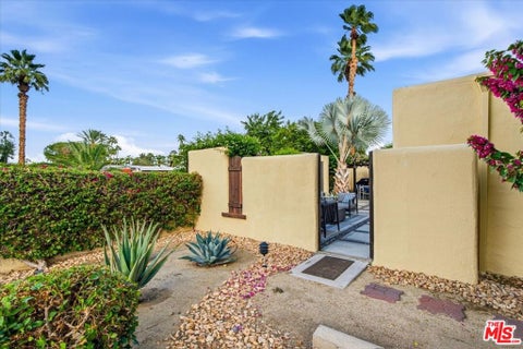 Tiny photo for 1161 E Alejo Road, Palm Springs, CA 92262 (MLS # 26104563)