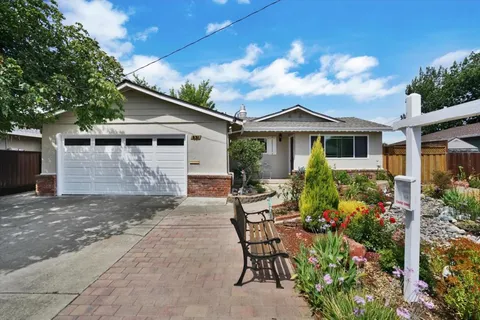 831 Wagoner Dr, Livermore, CA 94550 - MLS#: ML82014346