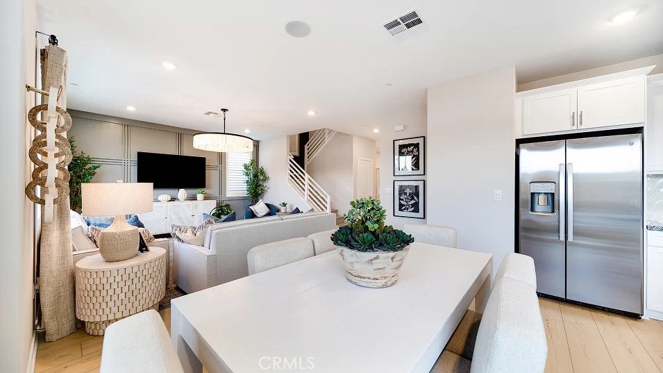 3221 Homestead Paseo