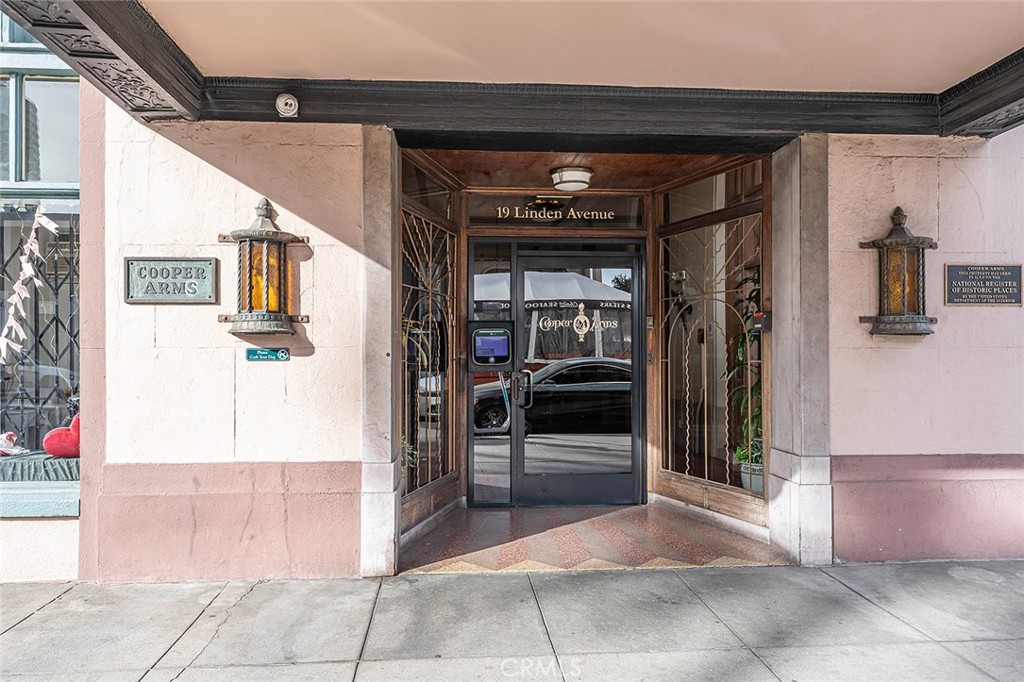 455 E Ocean Blvd 715
