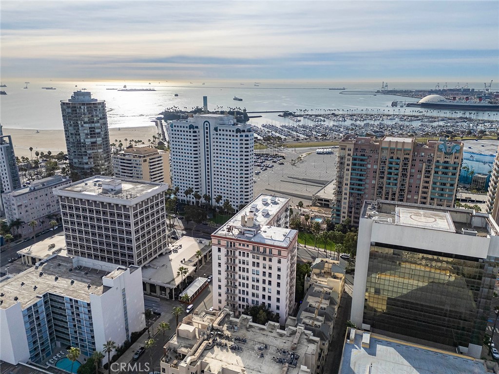 455 E Ocean Blvd 715