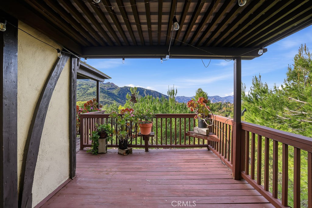 24300 Sylvan Glen