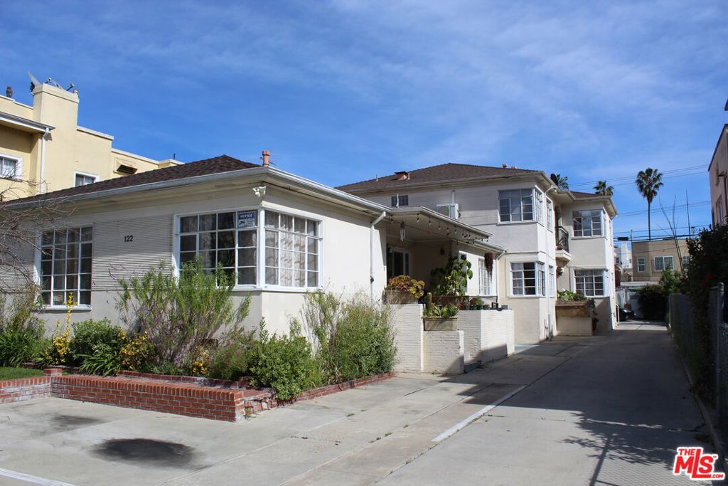 122 S Berendo Street