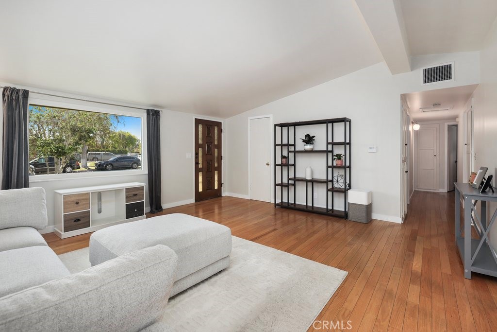 1229 Kilson Drive