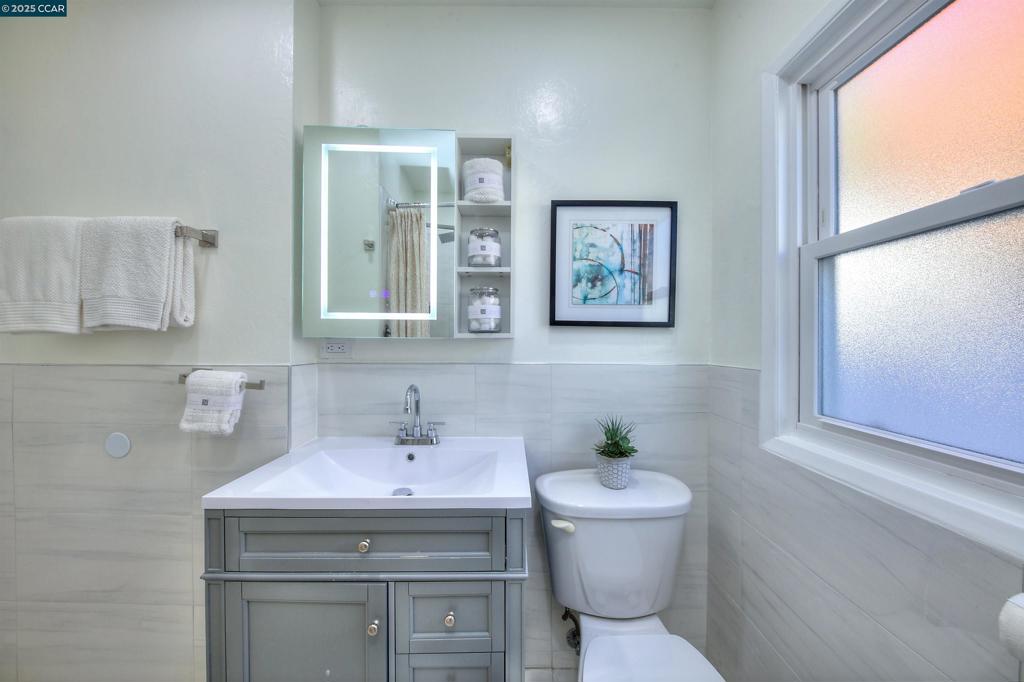 NE RICHMOND - Residential