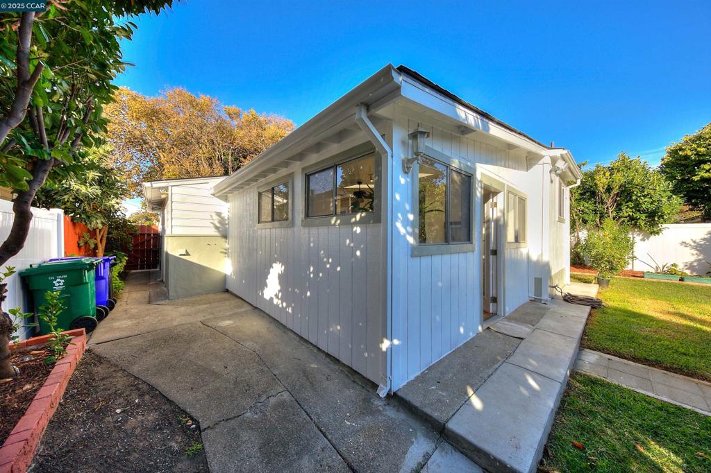 NE RICHMOND - Residential