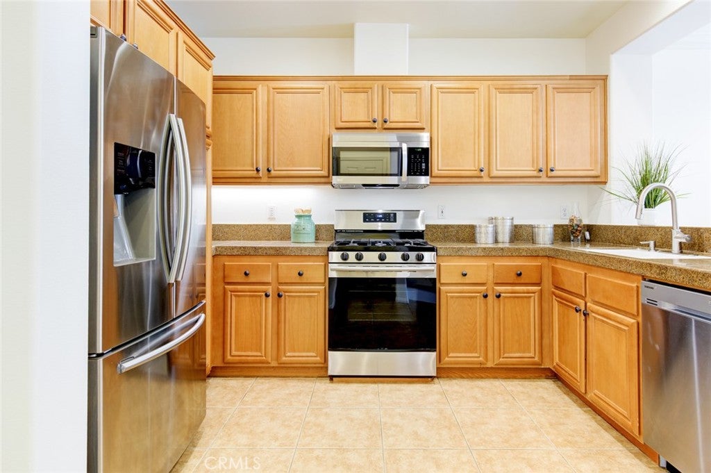 47 Strawflower, Ladera Ranch CA 92694 - Photo 8