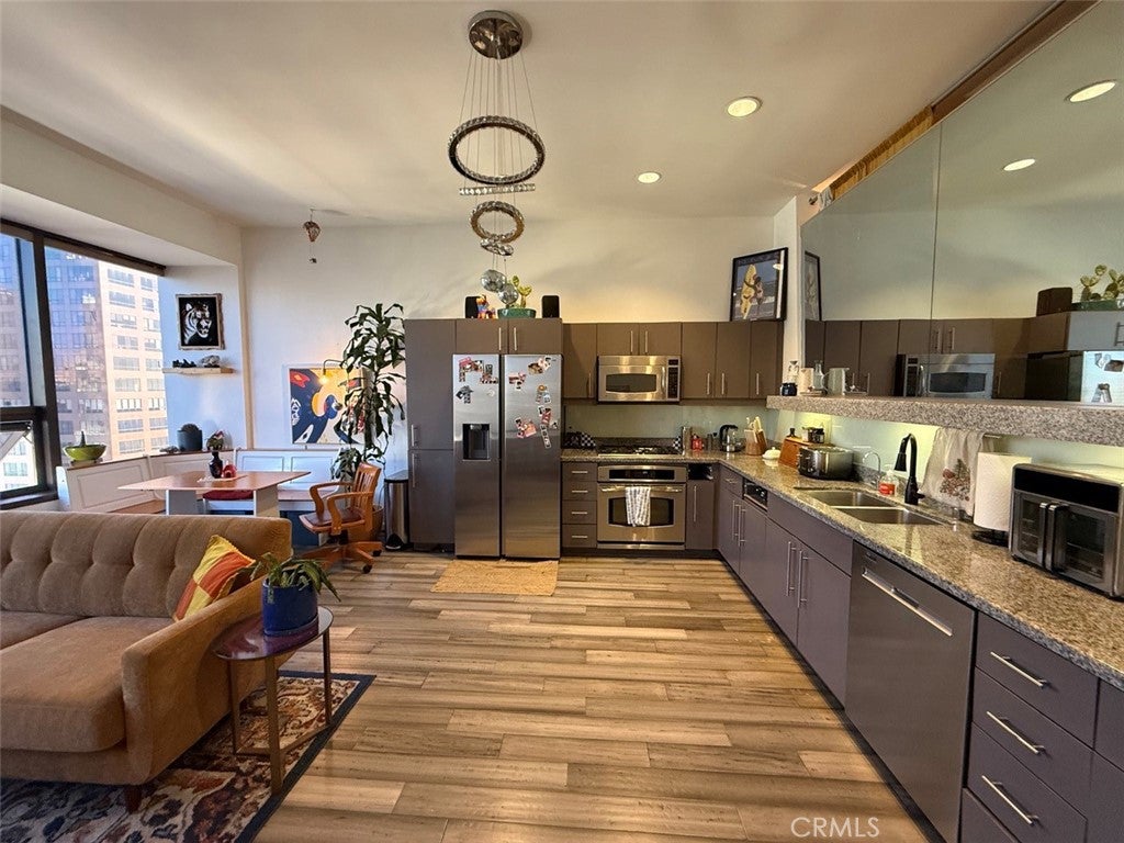 1100 Wilshire Blvd 2010