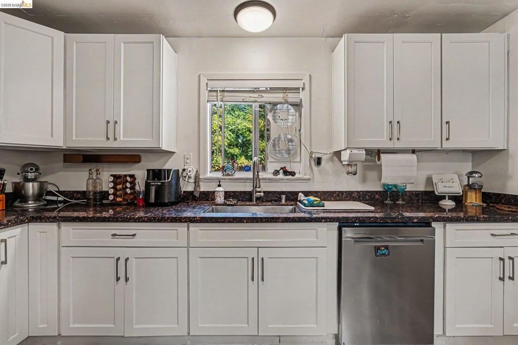 Photo of 536 4Th St, Brentwood, CA 94513 (MLS # 41145750)