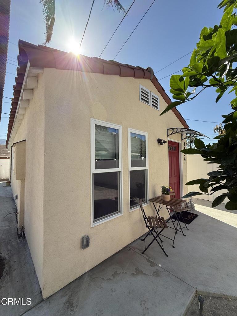 Completed in 2022 and available for the first time, this new detached ADU offers a bright, well-designed living space in Glendale's peaceful Verdugo Woodlands neighborhood.Set back from the street behind the main residence, the 1-bedroom, 1-bath layout includes a large bedroom with generous closet space and separate linen or storage closet. The bathroom has a big, step-in shower, and the sunlit kitchen features stainless steel appliances and a pool view. Both the kitchen and living area are outfitted with new pull-down shades, and two separate split-system HVAC units provide efficient, zoned climate control.Just around the corner, there are tennis courts and picnic areas at Glorietta Park, and there's a popular market/deli on the other side of the park on Verdugo. Montrose is about a mile up the road with restaurants, weekend events and everyday essentials, including a coin laundromat.Monthly rent includes gas, water, power, and sanitation, making it easy to settle in and enjoy this comfortable, inviting space in a great community.