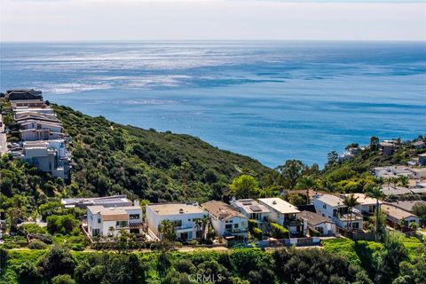 Tiny photo for 1630 Del Mar Ave, Laguna Beach, CA 92651 (MLS # LG26028509)