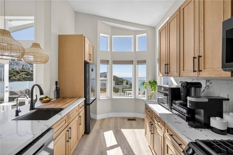 Tiny photo for 1630 Del Mar Ave, Laguna Beach, CA 92651 (MLS # LG26028509)