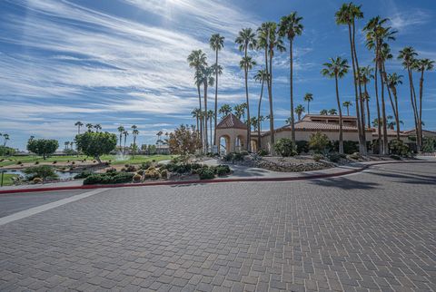 Photo of 78171 Crimson Court, La Quinta, CA 92253 (MLS # 219118971DA)