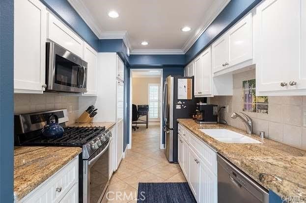 9742 Villa Pacific