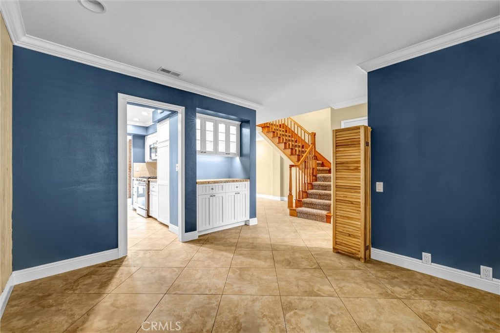 9742 Villa Pacific
