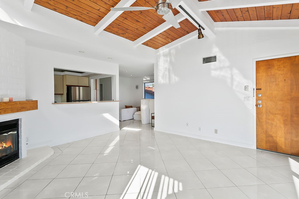 Belmont Shore (BSD) - Residential Lease