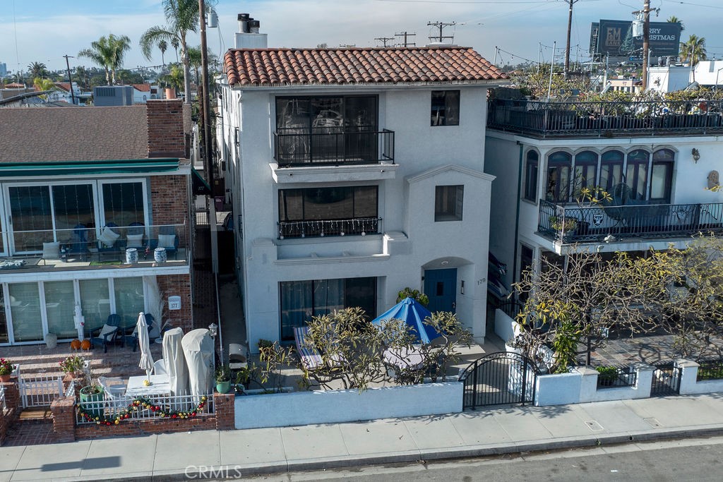 Belmont Shore (BSD) - Residential Lease