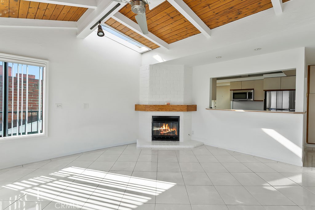 Belmont Shore (BSD) - Residential Lease