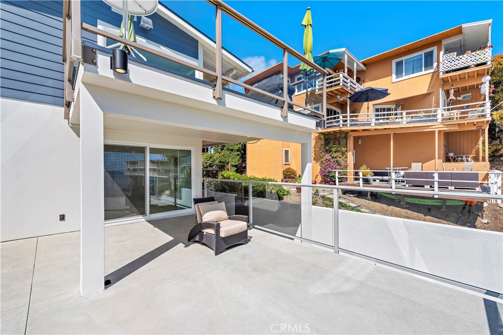 827 Cliff Drive