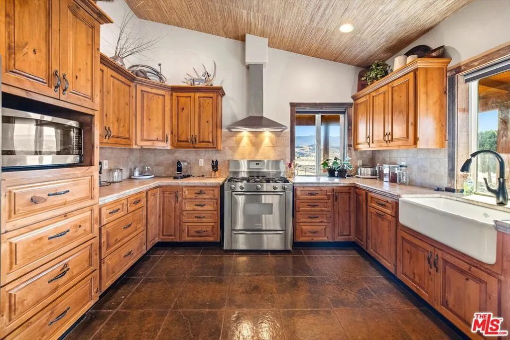 Cuyama, California 93453, United States, 2 Bedrooms Bedrooms, ,2 BathroomsBathrooms,Residential,Active,138756