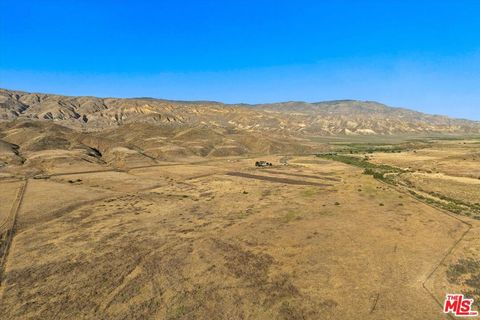 Tiny photo for 13750 Cuyama Highway, Cuyama, CA 93453 (MLS # 25544641)