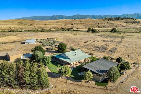 Tiny photo for 13750 Cuyama Highway, Cuyama, CA 93453 (MLS # 25544641)