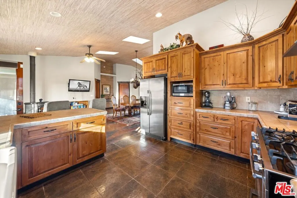 Cuyama, California 93453, United States, 2 Bedrooms Bedrooms, ,2 BathroomsBathrooms,Residential,Active,138756