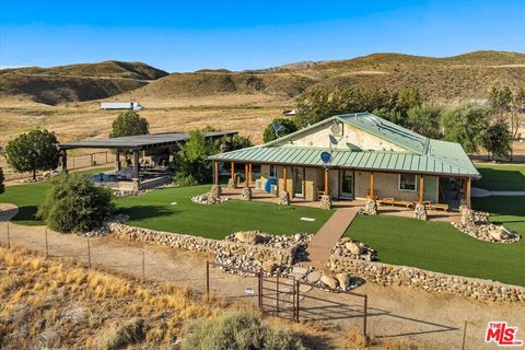 Tiny photo for 13750 Cuyama Highway, Cuyama, CA 93453 (MLS # 25544641)