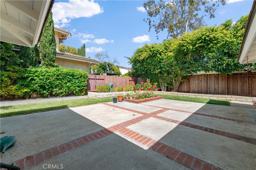 Broadmoor (BM) - Residential Lease