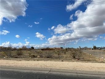 Prime Commercial Opportunity in Hesperia! This 29,400 sq ft lot on bustling Hesperia Road offers unbeatable visibility and high traffic, just minutes from shopping, dining, and major amenities. Zoned for commercial use, it’s the perfect spot to bring your business vision to life or invest in a high-demand location with endless potential.