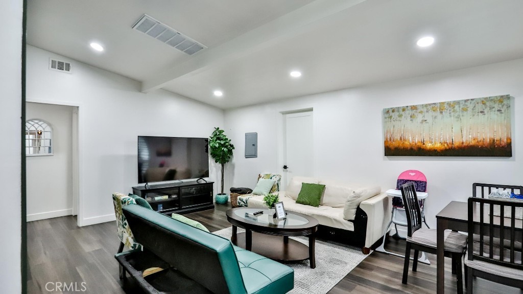 10301 Antigua Street